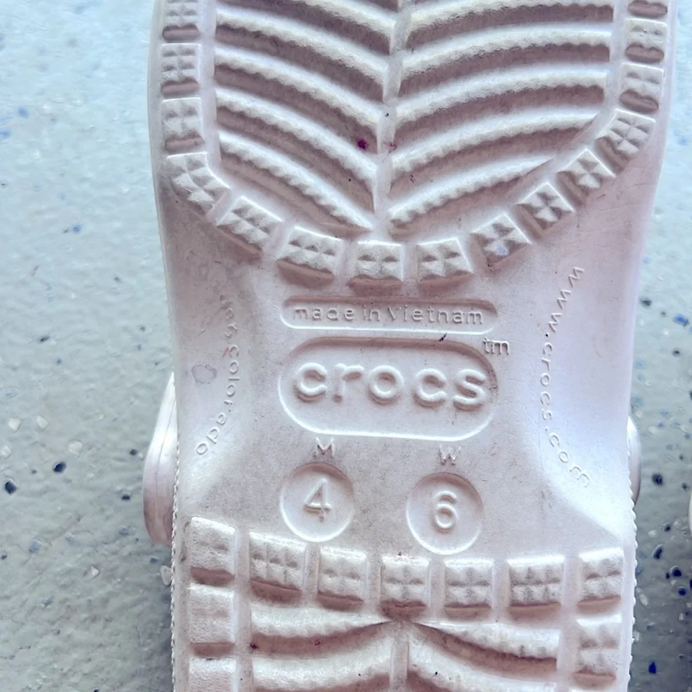 crocs - Picture 2 of 2